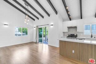 1536 11th St in Santa Monica, CA - Building Photo