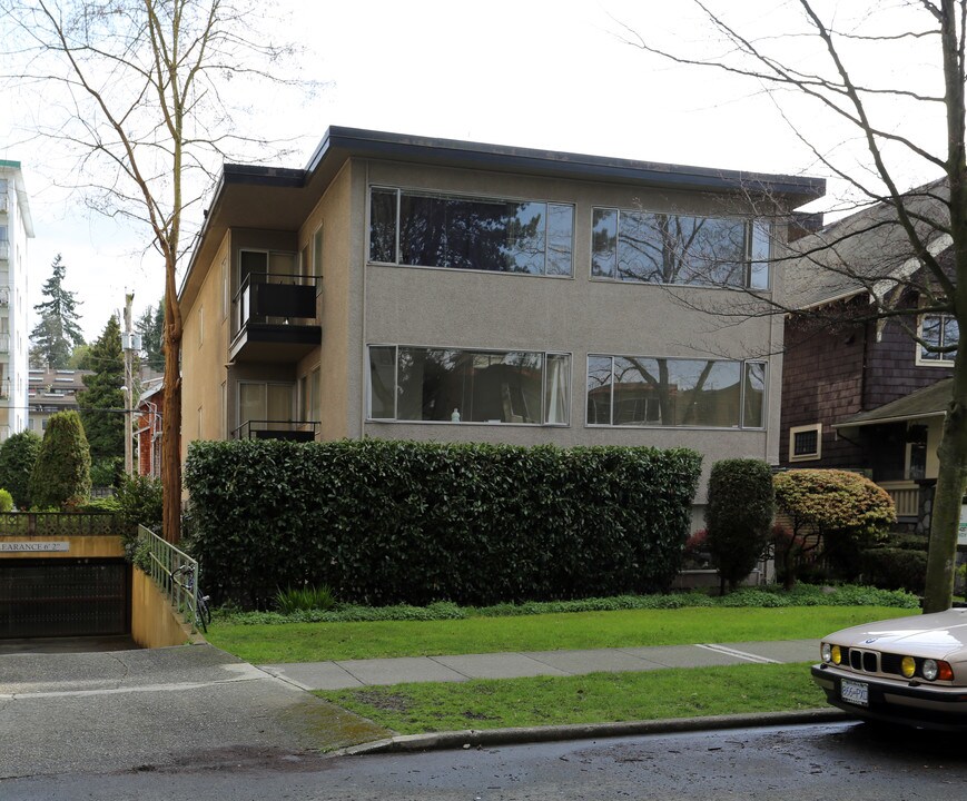 Villa Paloma in Vancouver, BC - Building Photo