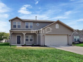 1355 Round Lake Rd in Greenwood, IN - Building Photo