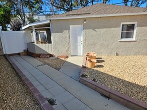 610 Pine Dr in Torrance, CA - Foto de edificio - Building Photo