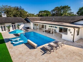 3127 Sherwood Blvd in Delray Beach, FL - Building Photo