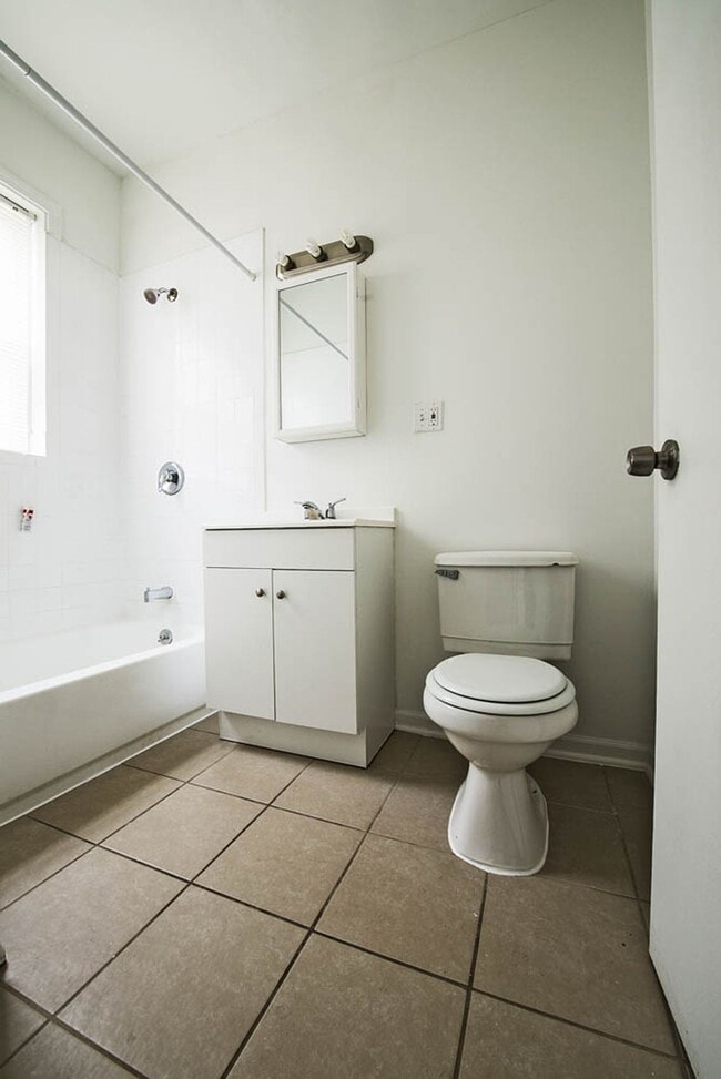 1115 S Karlov Ave 1115-17 S Karlov Chicago, IL 60624 in Chicago, IL - Foto de edificio - Building Photo