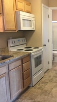 5206 MacCorkle Ave SE, Unit 4
