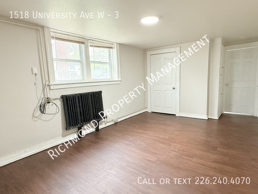 1518 University Ave W in Windsor, ON - Building Photo
