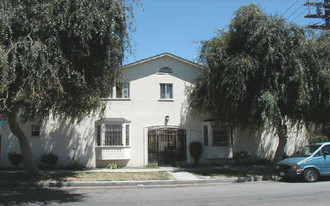3406 Virginia Road in Los Angeles, CA - Building Photo