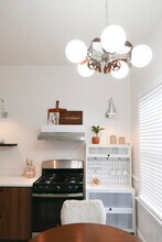 2100 E Broad St, Unit Apt 1 in Richmond, VA - Building Photo - Building Photo
