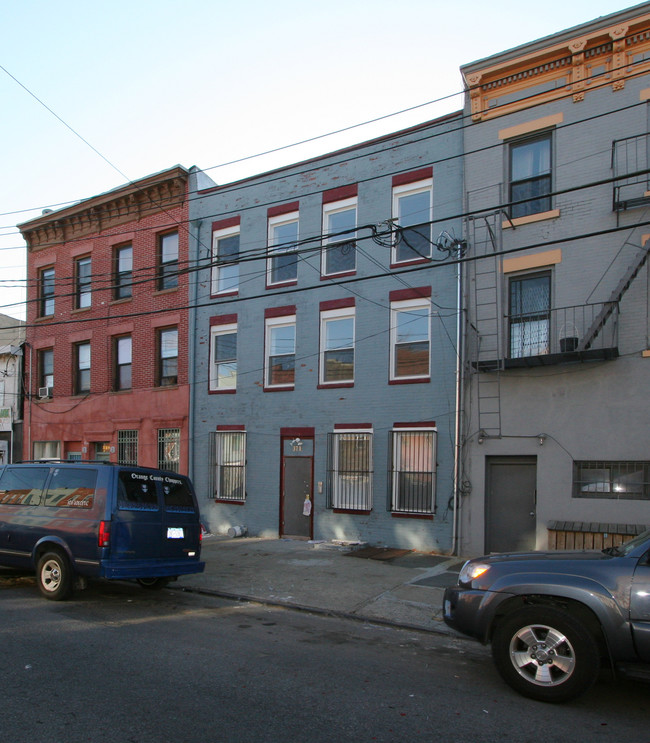 371 Columbia St in Brooklyn, NY - Building Photo - Building Photo