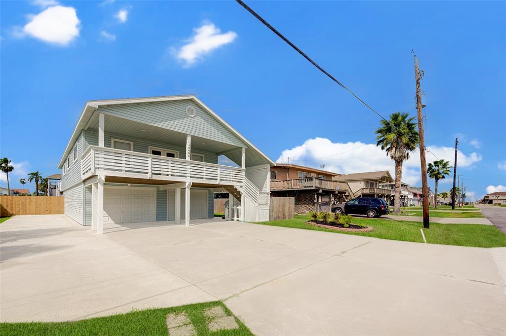 16606 Jamaica Inn Rd in Jamaica Beach, TX - Building Photo