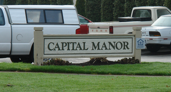 Capital Manor in Eugene, OR - Building Photo - Building Photo