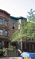 66 W 120th St in New York, NY - Building Photo