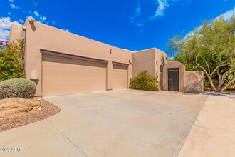 7944 E Parkview Ln in Scottsdale, AZ - Building Photo - Building Photo