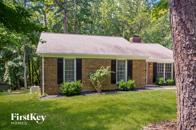 8304 Lacewood Pl in Charlotte, NC - Foto de edificio - Building Photo