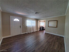4577 Vía San Marco in Las Vegas, NV - Building Photo - Building Photo