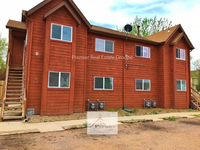 1160 Mazatlan Cir in Colorado Springs, CO - Building Photo - Building Photo