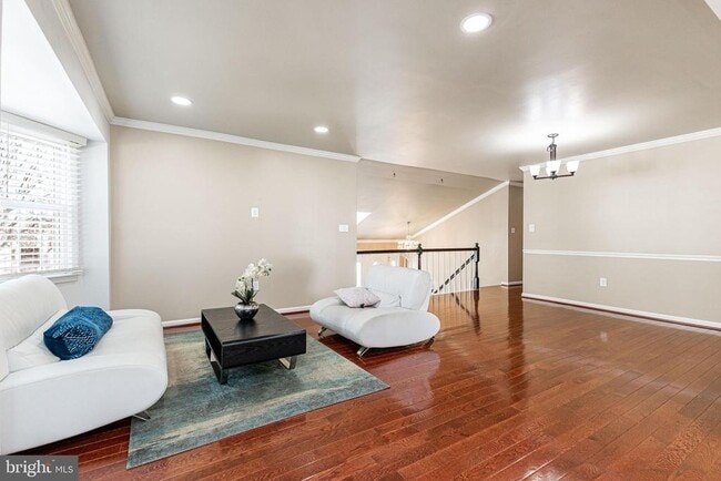 7716 Green Garland Dr in Springfield, VA - Building Photo - Building Photo