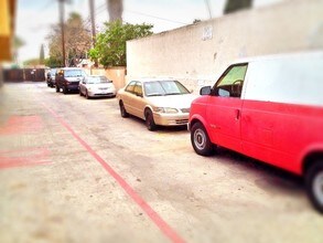 5819-5827 Cecilia St in Bell Gardens, CA - Building Photo - Building Photo