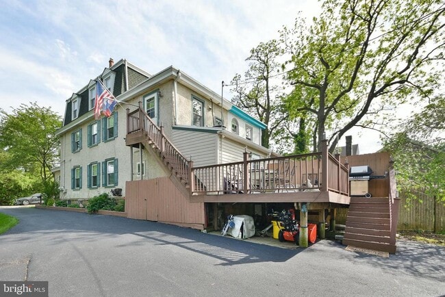 9 W Wissahickon Ave in Flourtown, PA - Building Photo - Building Photo