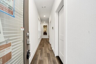 7502 B Carver Rd in Houston, TX - Building Photo - Building Photo