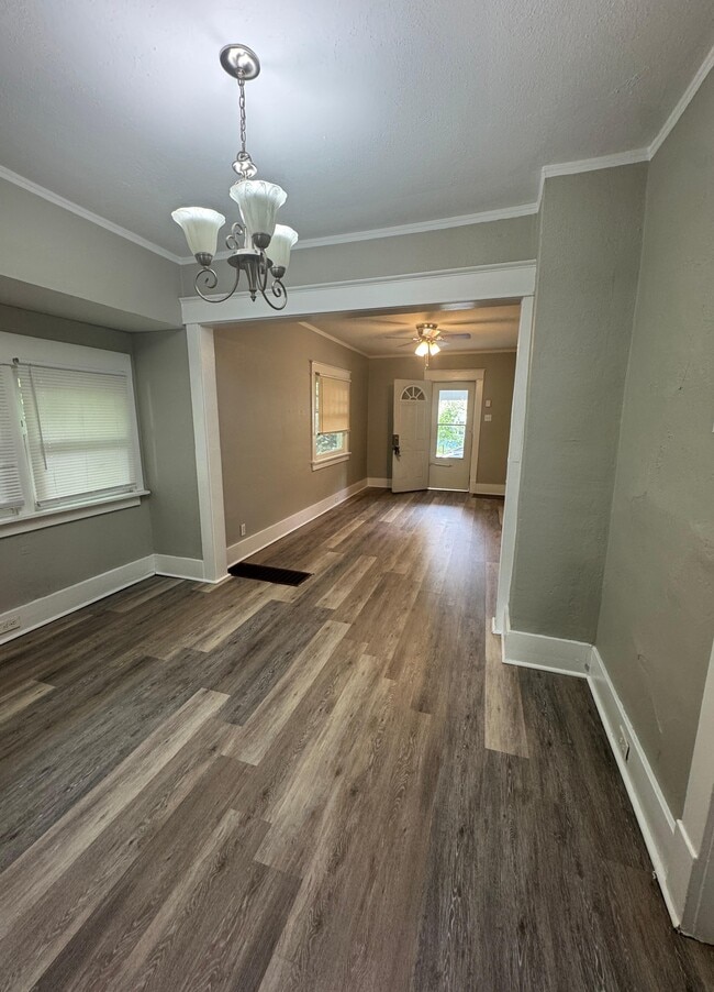 property at 822 S 35th St