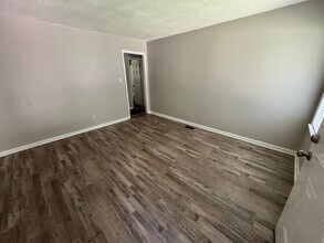 1045 Waverly St in Birmingham, AL - Building Photo - Building Photo