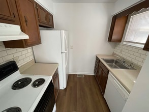 6 Hapgood Hill in Huntington, WV - Foto de edificio - Building Photo