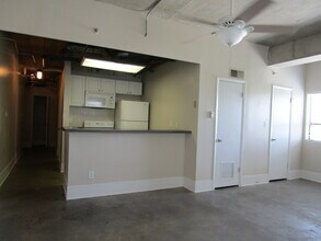 131 E Broad St in Athens, GA - Building Photo - Building Photo