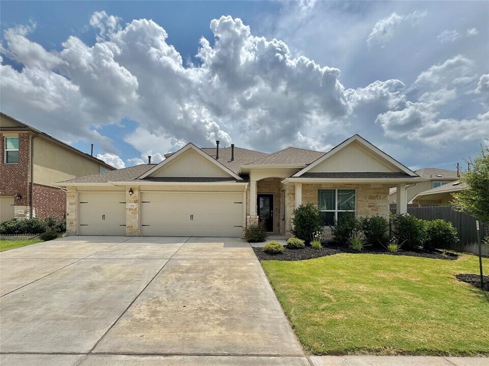 1616 Cobblecrest Ln in Leander, TX - Building Photo