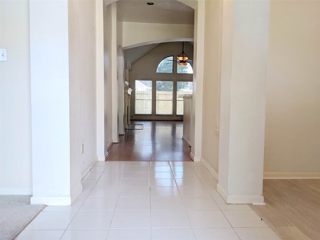 property at 2810 Foxden Dr