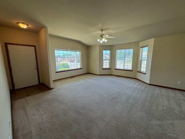 113 W Greenfield Ave in Ellensburg, WA - Building Photo - Building Photo