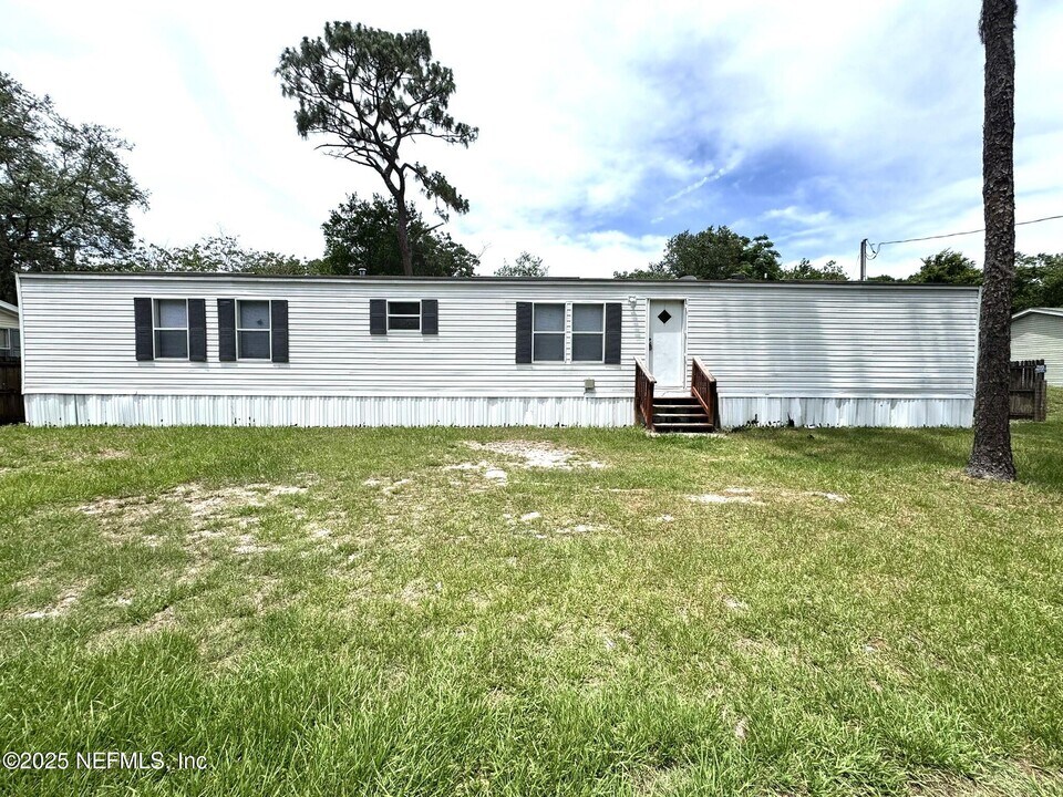 7527 Algood St in Jacksonville, FL - Building Photo