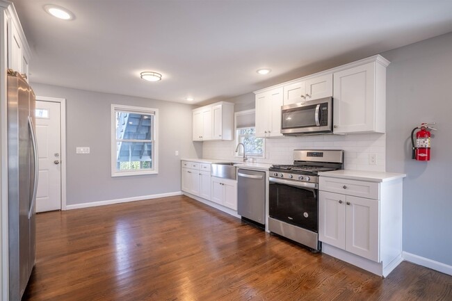 38 Mill St in Bloomfield, NJ - Building Photo - Building Photo