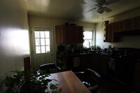 2316 Hunter St photo'