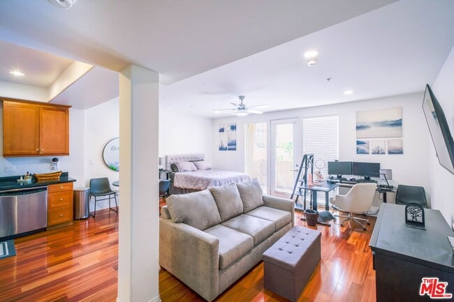 property at 360 W Ave 26