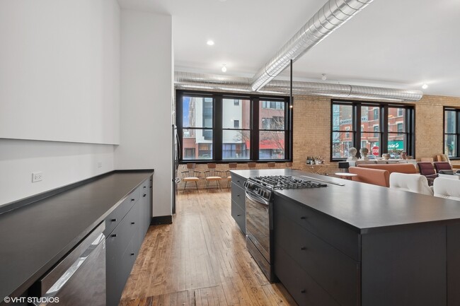 1834 W North Ave in Chicago, IL - Building Photo - Building Photo