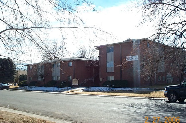 Academy Park Apartments in Fort Collins, CO - Foto de edificio - Building Photo