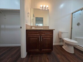 2020 E Seeger Ave in Visalia, CA - Building Photo - Building Photo