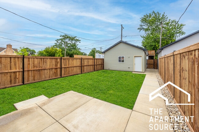 547 Springfield Ave in Chicago, IL - Building Photo - Building Photo