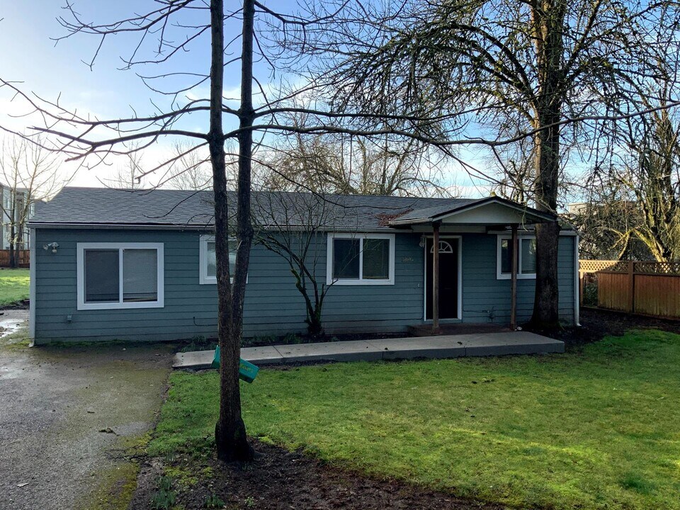 3004 Kinney Loop in Eugene, OR - Building Photo