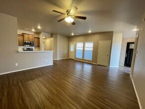 913 Coles Creek in Yukon, OK - Building Photo - Building Photo