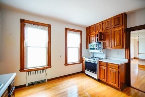 174 Pleasant St, Unit 3 in Cambridge, MA - Foto de edificio - Building Photo