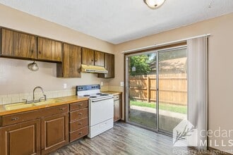 1119 S Fern St in Wichita, KS - Building Photo - Building Photo