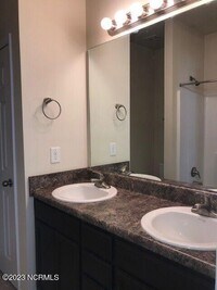 136 Waterstone Ln photo'