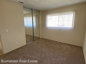 1242 Monique Ct in Vista, CA - Building Photo - Building Photo