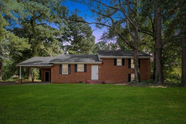 property at 303 Mc Arthur St