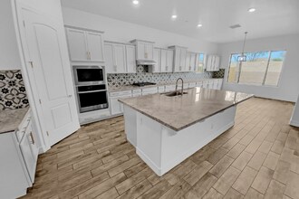 12858 W Pasaro Dr in Peoria, AZ - Building Photo - Building Photo