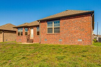 404 Madrid St in Republic, MO - Building Photo - Building Photo