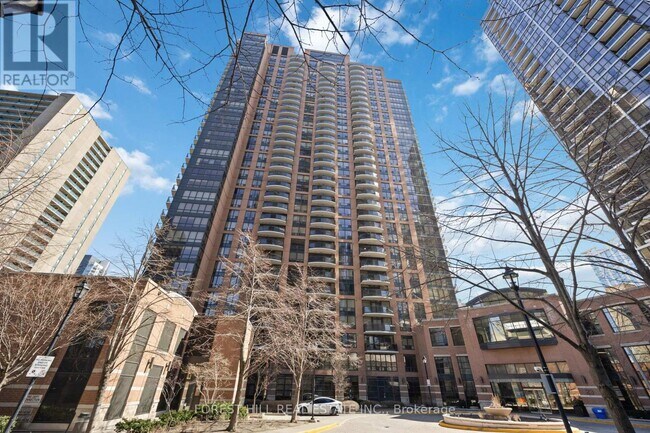 33-933 Sheppard Ave E