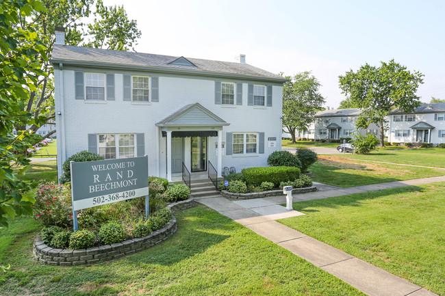 Beechmont Townhomes in Louisville, KY - Building Photo - Building Photo