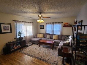 811 N El Paso St in Colorado Springs, CO - Foto de edificio - Building Photo
