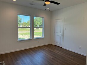 6405 Carver Ave in Texas City, TX - Building Photo - Building Photo